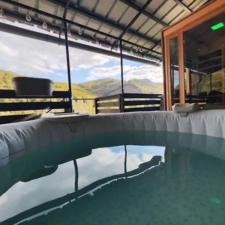 아파트 Apartma Manca